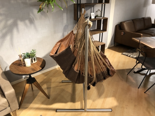 自立型ハンモック コンフォルタ – 商品カタログ