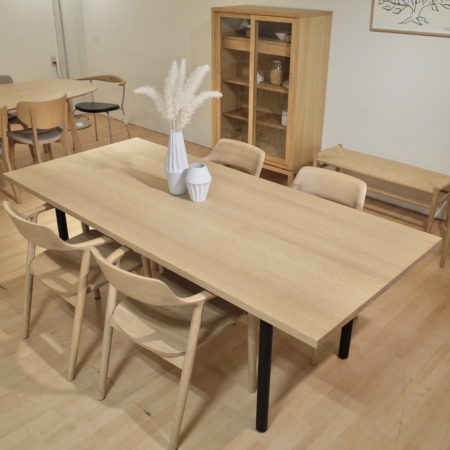 テーブル MALTA 1887-93-2070（OAK NL-0) – 商品カタログ