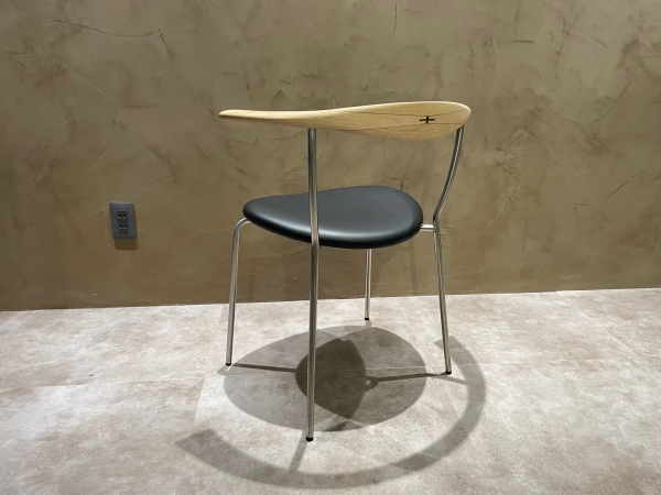 チェア PP701 Minimal Chair – 商品カタログ