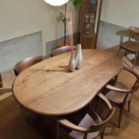 侭ダイニングテーブル 豆型 – 商品カタログ